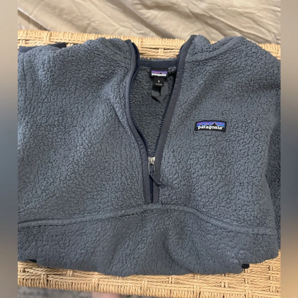 Patagonia Los Gatos Hooded Pullover - Picture 2 of 5